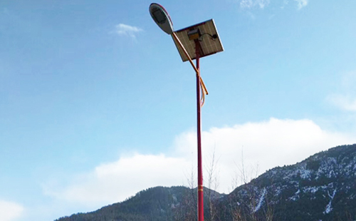 芒康如何选择高质量的太阳能路灯材料：全方位指南