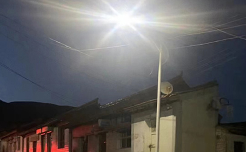 农村院子里最适合的芒康太阳能路灯亮度与安装要点 农村院子里最适合的芒康太阳能路灯亮度与安装要点